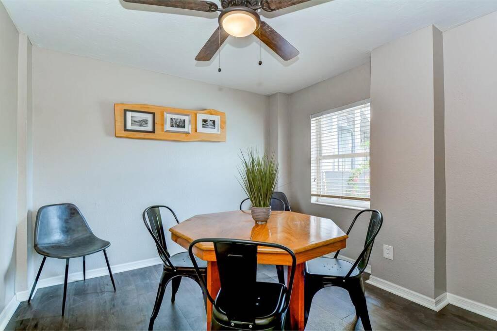 Driftwood Castle Urban Oasis With Firepit Near Convention Center And Amalie Arena, Room For 6 Tampa Exterior photo
